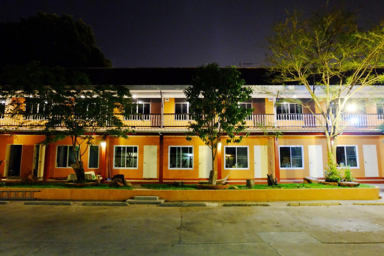 Aiyara House Bed and Breakfast Phra Nakhon Si Ayutthaya Buitenkant foto